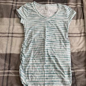 4/$17 Maternity top